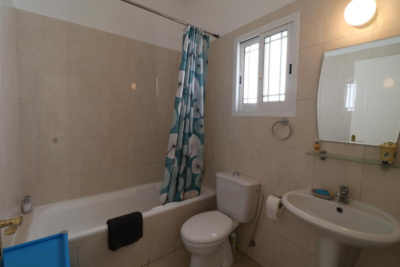 Apartment In Kato Pafos & 10 Min To Venus Beach Εξωτερικό φωτογραφία