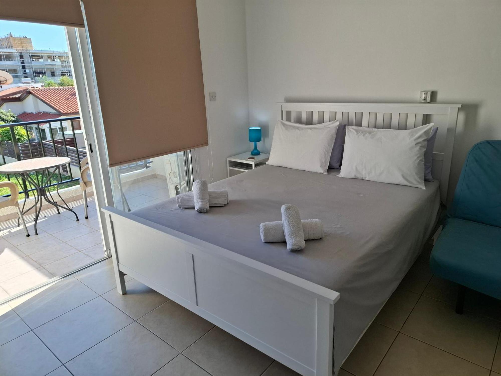 Apartment In Kato Pafos & 10 Min To Venus Beach Εξωτερικό φωτογραφία