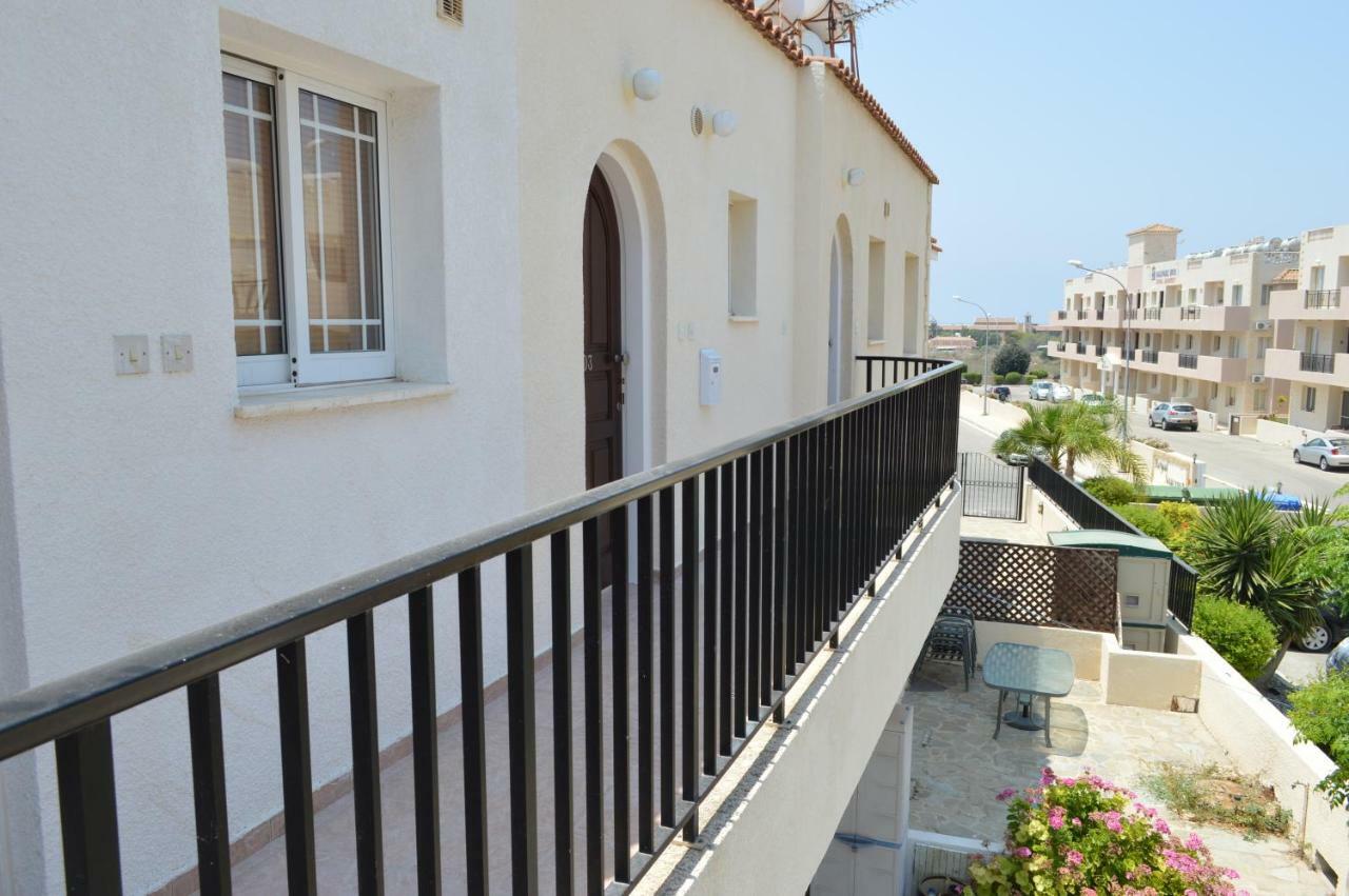 Apartment In Kato Pafos & 10 Min To Venus Beach Εξωτερικό φωτογραφία